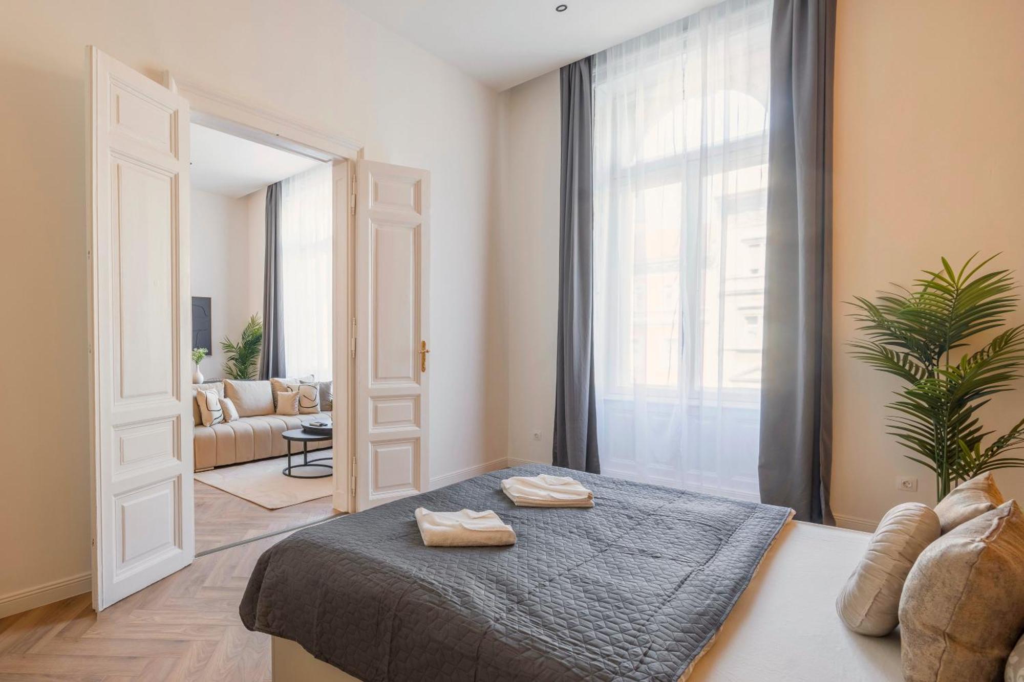 Exclusive Central 3Bedrm Stylish Residence By Prestige Homes Budapeszt Zewnętrze zdjęcie