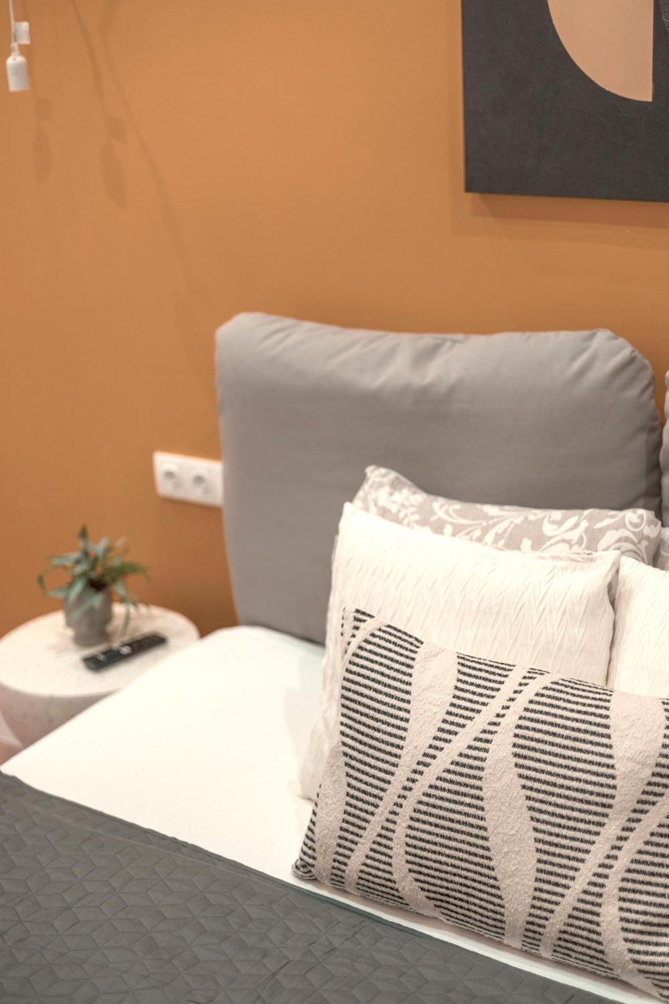 Exclusive Central 3Bedrm Stylish Residence By Prestige Homes Budapeszt Zewnętrze zdjęcie